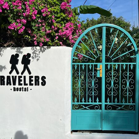 Hostel Travelers Santiago Exterior foto